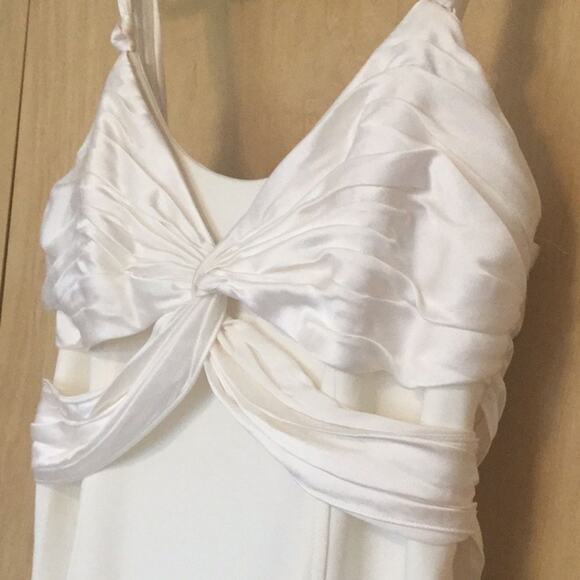 Cinq a Sept Amina Satin Twist Sheath Dress - Picture 4 of 12